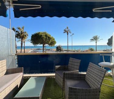 Cros-de-Cagnes Apartment | Front de mer,plage, piscine, parking