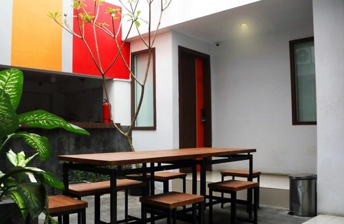 Sidoarjo Hotel | Front One Inn Sidoarjo