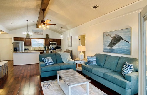Galveston House | FRONT/ONLY ROW! TWO BEACH FRONT BEDROOMS WITH DIRECT ACCESS TO THE DECK!