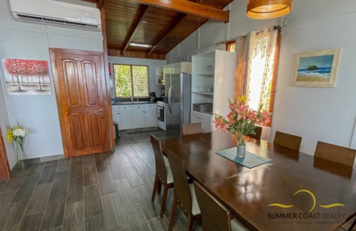 Playa Flamingo House | Front Row Center! ON THE BEACH, 5BR, Private Pool & Tiki Bar
