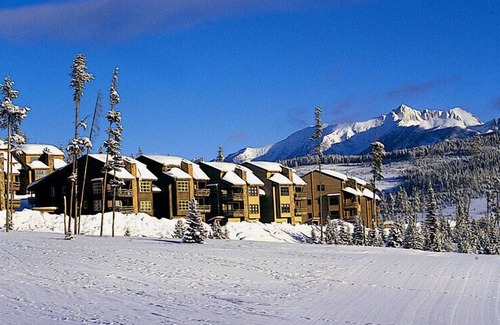 Big Sky Condo | Front row ski in/out Beaverhead condo. True ski in/ski out location