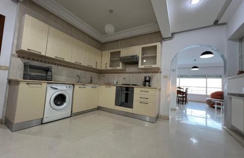 Hiboun Apartment | Front sea balcony mahdia