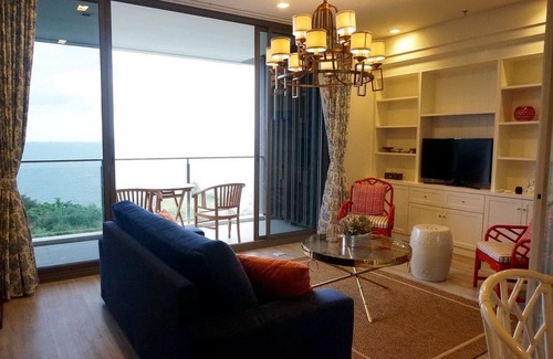 North Pattaya Apartment | Front SeaView 2BR Baan PlaiHaad Pattaya