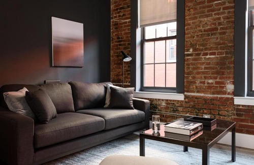 Near Southside Apartment | FRONTDESK 1 BR Apt near St Louis Union Station
