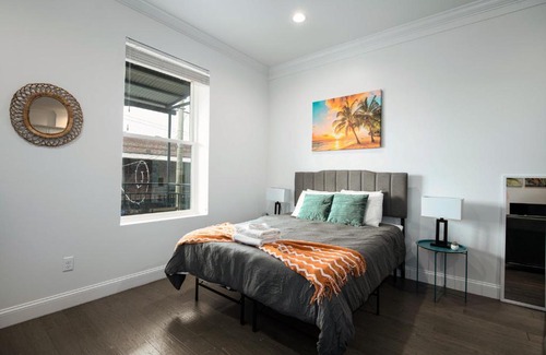 Historic Ybor Apartment | FRONTDESK 1910 E 7th Ave Apts Historic Ybor Tampa