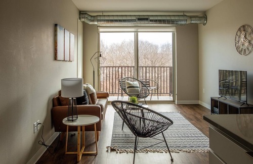 Ames Apartment | Frontdesk | Contemporary 2BR Near ISU