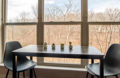 Ames Apartment | Frontdesk | Modern and Bright 1BR Suite