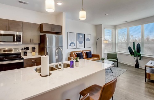 Indianapolis Apartment | Frontdesk | Studio Apt by Broad Ripple Park