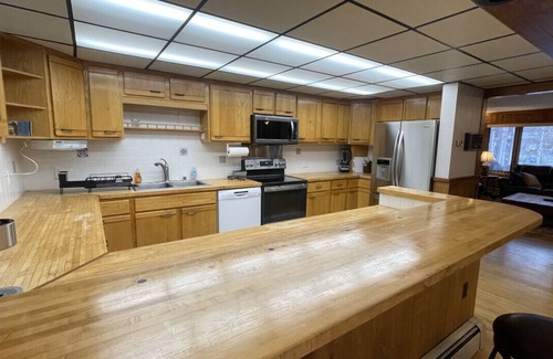 Fairbanks Apartment | Frontier Lux 2 Bedroom