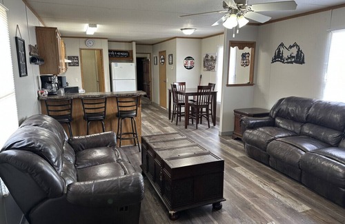 Annapolis Cabin | FS Rental #1 - 5mins to Black River