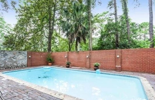 Tallahassee House | FSU midcentury unique home