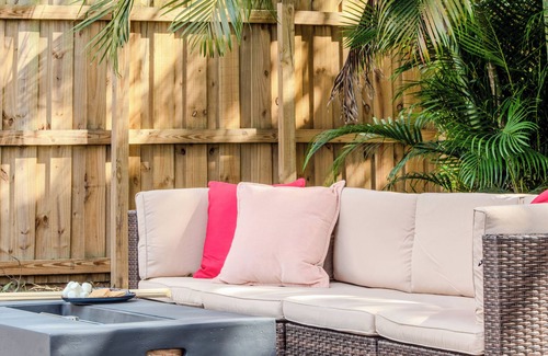 Harbordale House | Ft Lauderdale 4 BD w/Pool & Outdoor Oasis close to Beaches, Marina, & Las Olas