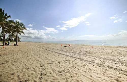 Nurmi Isles Apartment | Ft Lauderdale Apt with Pool - 1 Mi to Beach Access!