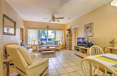 Lauderdale-by-the-Sea Apartment | Ft Lauderdale Area Condo - Walk to Beach and Shops!