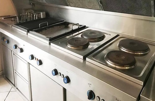 Mirow House | Fuchsbau - Großzügig Geschnittenes Gruppenhaus für bis zu 40 Personen