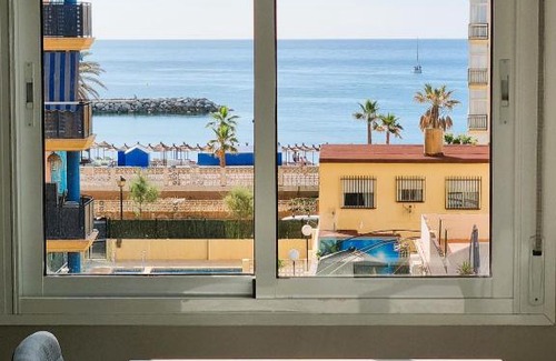 Fuengirola Apartment | Fuengirola, Costa del Sol, 25m de la Playa Boga Boga