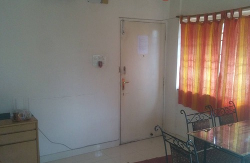 Kolkata Apartment | Full 1 BHK apartment near Deshapriya Park - Free Wifi
