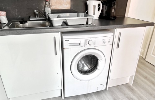 Shepherd's Bush House | Full House 5 Rooms 3 Bath London