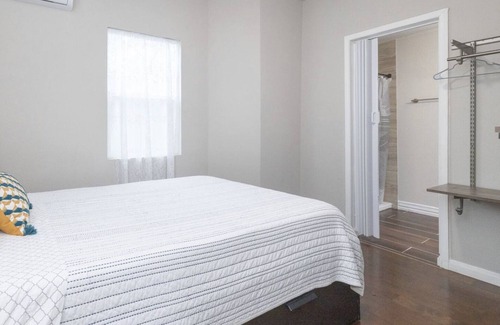 Fort Worth House | Full House Hideaway