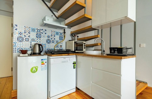 Taksim Apartment | Full House with 5 Bathrooms, Elevator and Central Location