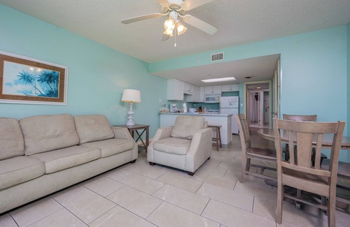Gulf Shores Condo | Full Kitchen HOTEL SUITE ~ It's just like a condo! BEACH FRONT!