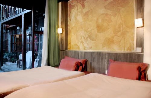 Shuhe Old Town House | Full Moon Inn