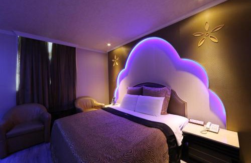 Shulin Hotel | Full Moon Motel