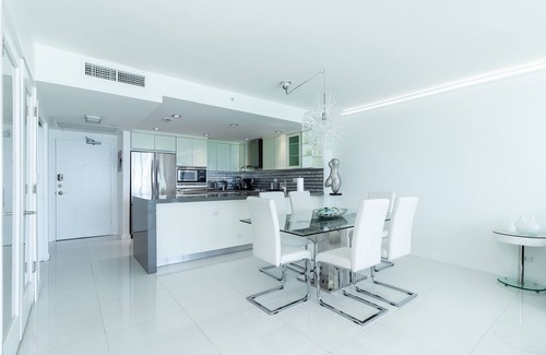 Seybold Apartment | FULL OCEAN FRONT UNIT ON THE OCEAN