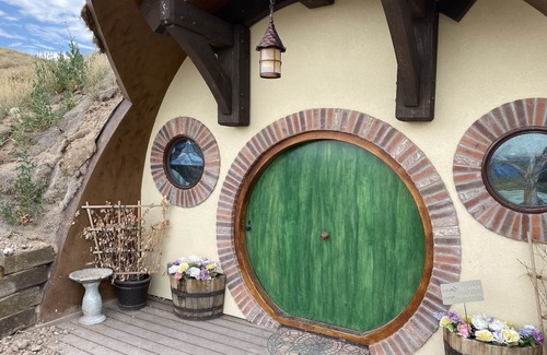 Preston House | Full-sized Hobbit House. Fantasy setting with modern comforts