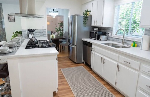 Northwest Anaheim House | FULLERTON GEM: SPACIOUS 3BR HOUSE w/GARAGE & FENCED YARD/PATIO p56