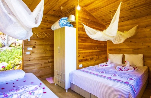 Faralya House | Fullmoon Camping