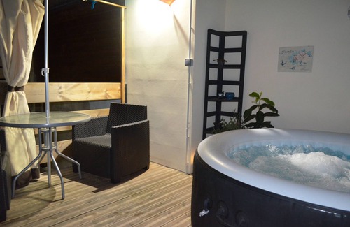 Saint-Louis House | Fully equipped studio with Spa