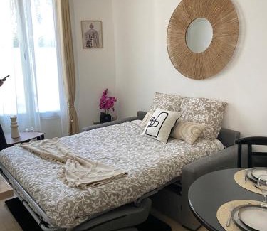 Le Perreux-sur-Marne Apartment | Fully-equipped studio Paris Disneyland RER E RER A