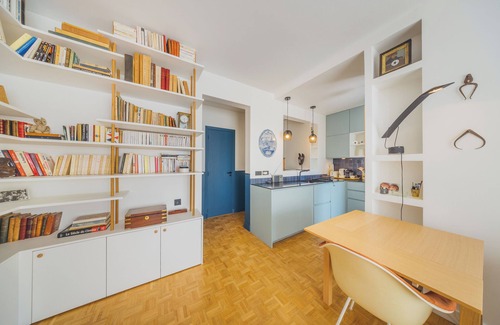 Neuilly-sur-Seine Apartment | Fully equipped 1BR In central Neuilly 5 minutes from Sablons metro