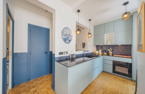 Neuilly-sur-Seine Apartment | Fully equipped 1BR In central Neuilly 5 minutes from Sablons metro