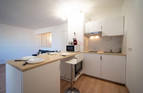 Saint-Lazare Apartment | Fully equipped apartment 2 to 4 people St Charles