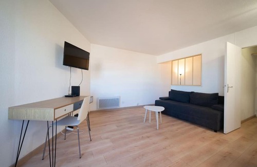 Saint-Lazare Apartment | Fully equipped apartment 2 to 4 people St Charles