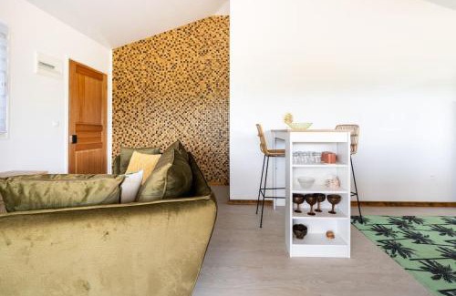 Moorea-Maiao House | Fully equipped Bungalow next to a white sand beach