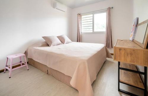 Moorea-Maiao House | Fully equipped Bungalow next to a white sand beach