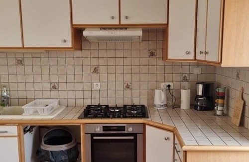 Valence Apartment | Fully equipped detached house, on a beautiful estate.