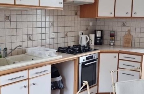 Valence Apartment | Fully equipped detached house, on a beautiful estate.