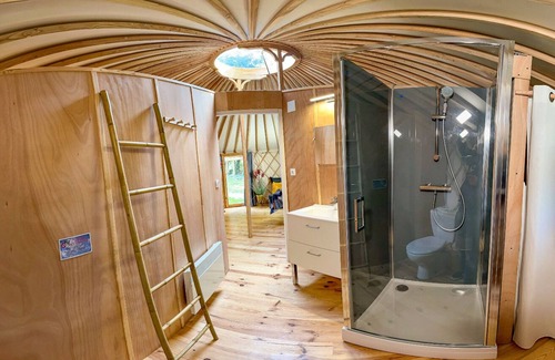 Les Martys House | Fully equipped "Machu Picchu" ethnic yurt near a large lake.