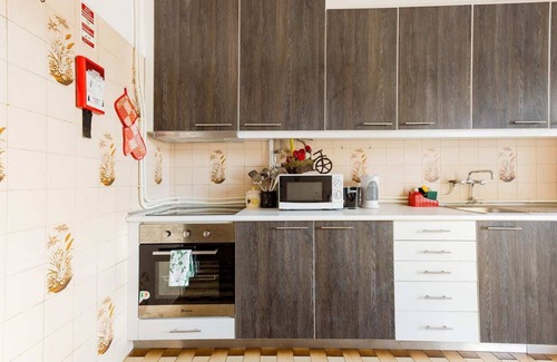 Lanhelas Apartment | Fully equipped vacation apartment in town center