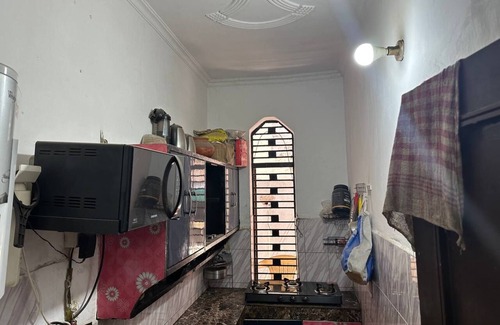 New Delhi Apartment | Fully furnished 1BHK- Stay Cozy - Feel at Home