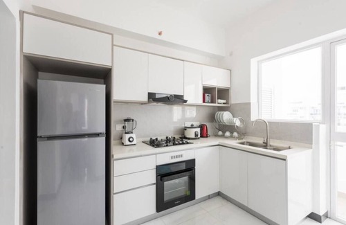 Mount Lavinia Apartment | Fully Furnished 2 Bedroom Apartment with Sea View