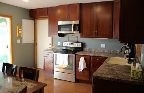 Sioux Falls House | Fully Furnished 3 Bedroom - 2 Bath - Double Garage