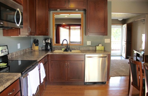Sioux Falls House | Fully Furnished 3 Bedroom - 2 Bath - Double Garage