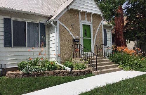Slatterly Park House | Fully furnished. 3 bed, 2 bath Slatterly Park home, convenient location.