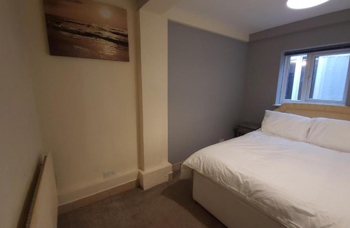 Patchway Apartment | Fully Furnished 3 bedroom Appartment