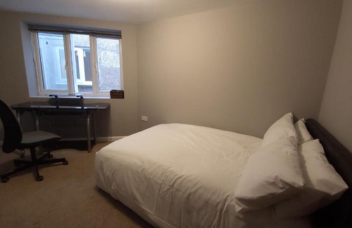 Patchway Apartment | Fully Furnished 3 bedroom Appartment